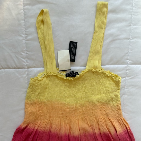 NWT Derek Heart Spring/Summer Yellow & Pink Ruffles Top Size Large - Picture 3 of 5